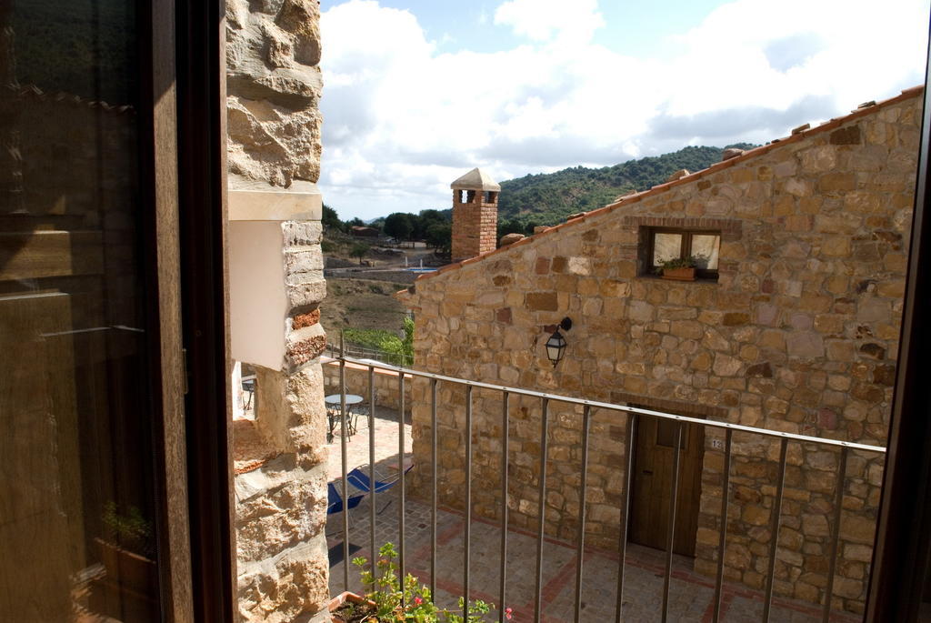 Masseria Rocca Di Gonato Castelbuono  Bilik gambar